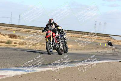 media/Nov-03-2024-TrackDaz (Sun) [[44580f4982]]/B Group/1220pm (Wheelie Bump)/